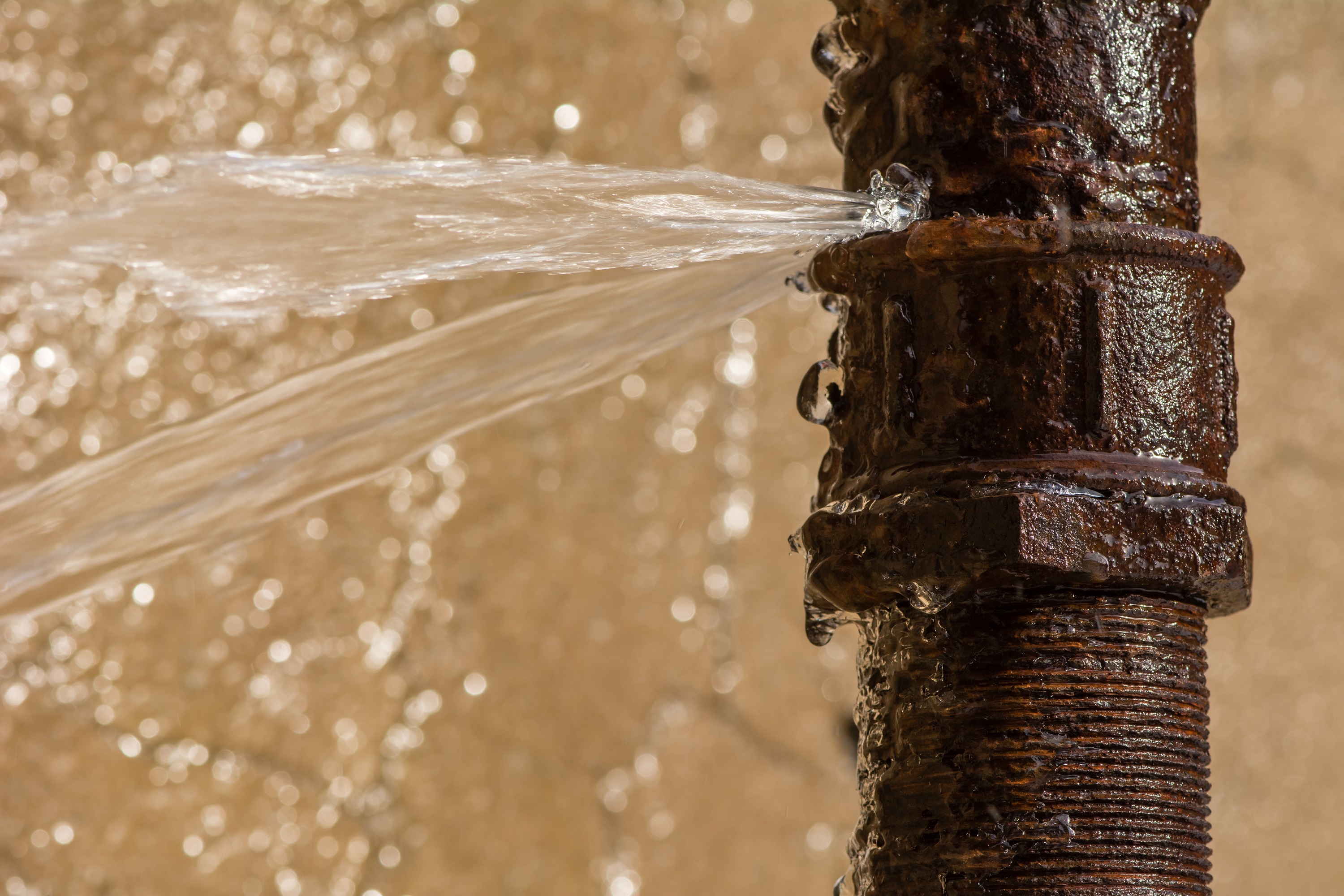 Burst Pipe - Don't Ignore These 4 Plumbing Problems - T-Top Plumbing Co, Inc. Los Angeles/Ventura CA